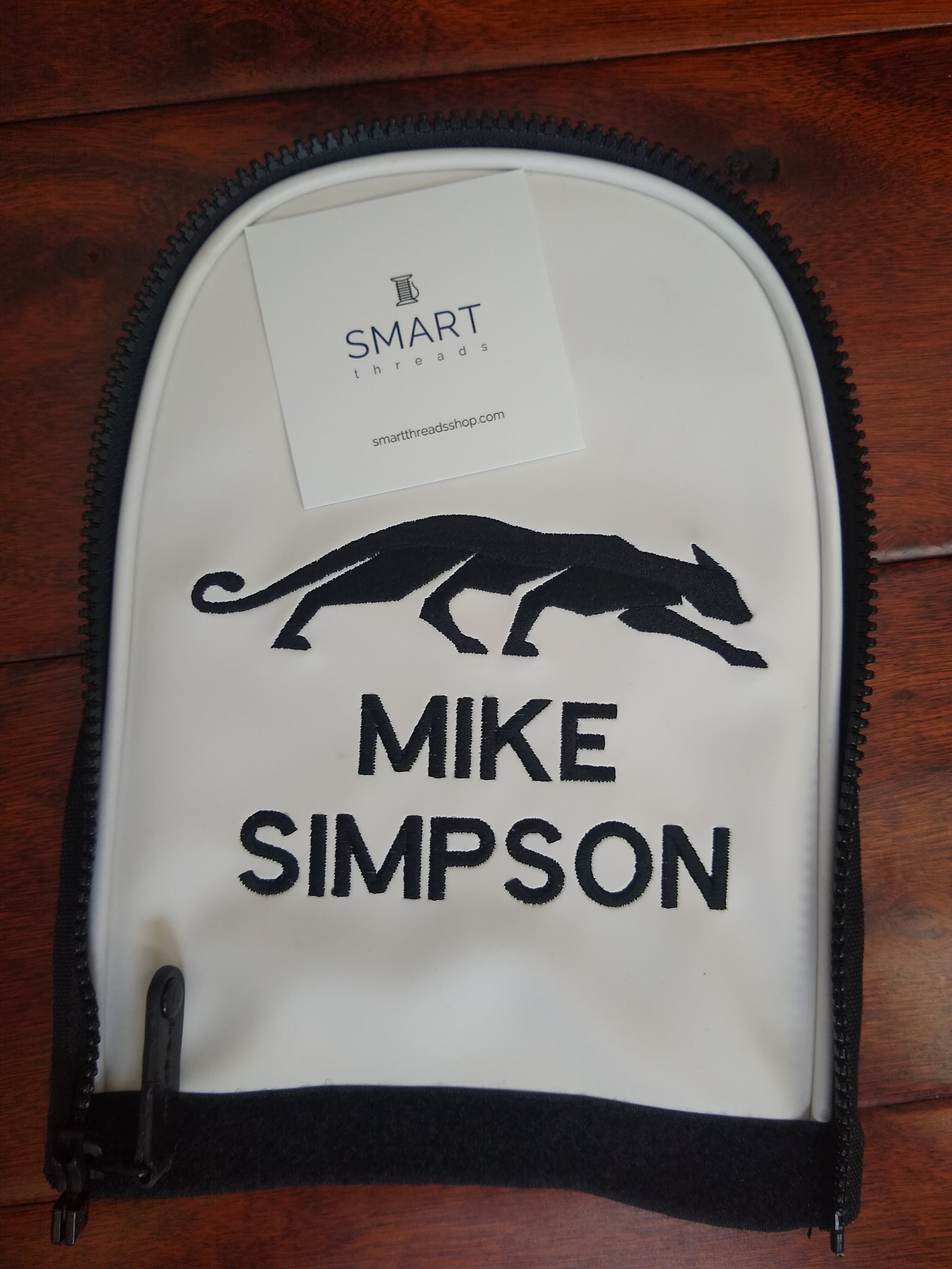 GOLF BAG PANEL NAME ONLYEmbroidered Name on golf bag panel SMART